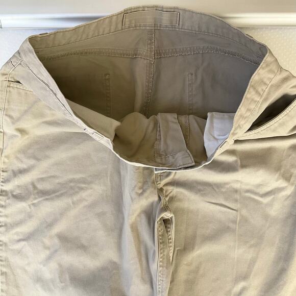 DKNY Men Flat Front Khaki Pants size 38x32, Natural Tan - Picture 7 of 10